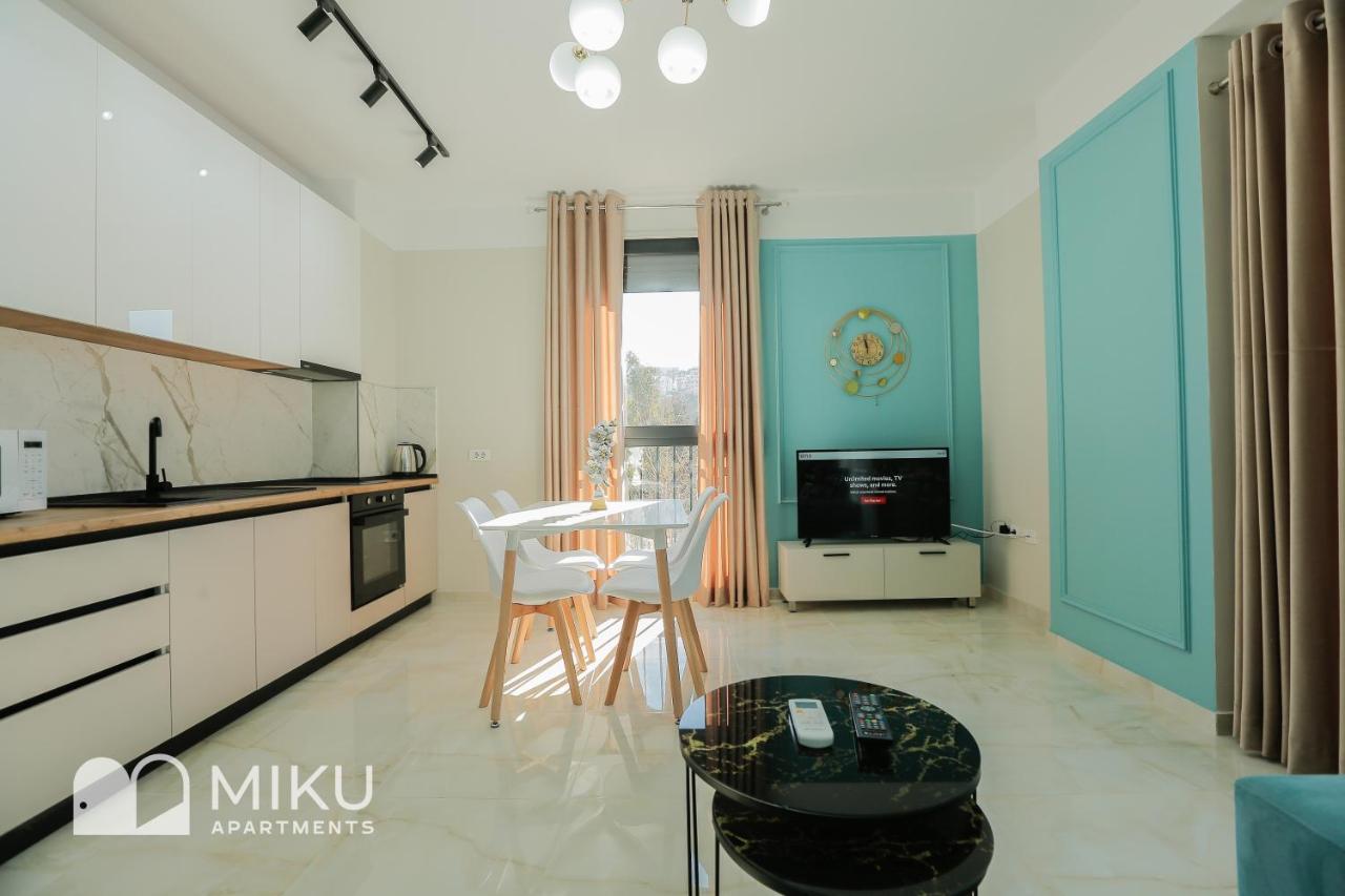 Miku Apartment - Bright 1 Bedroom Apartment At Olympic Residence Tirana Exterior foto