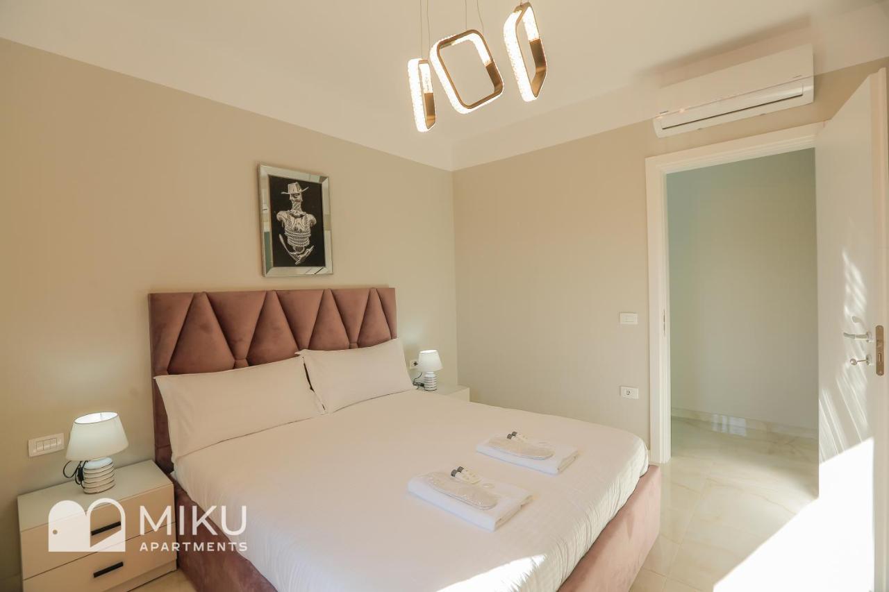 Miku Apartment - Bright 1 Bedroom Apartment At Olympic Residence Tirana Exterior foto