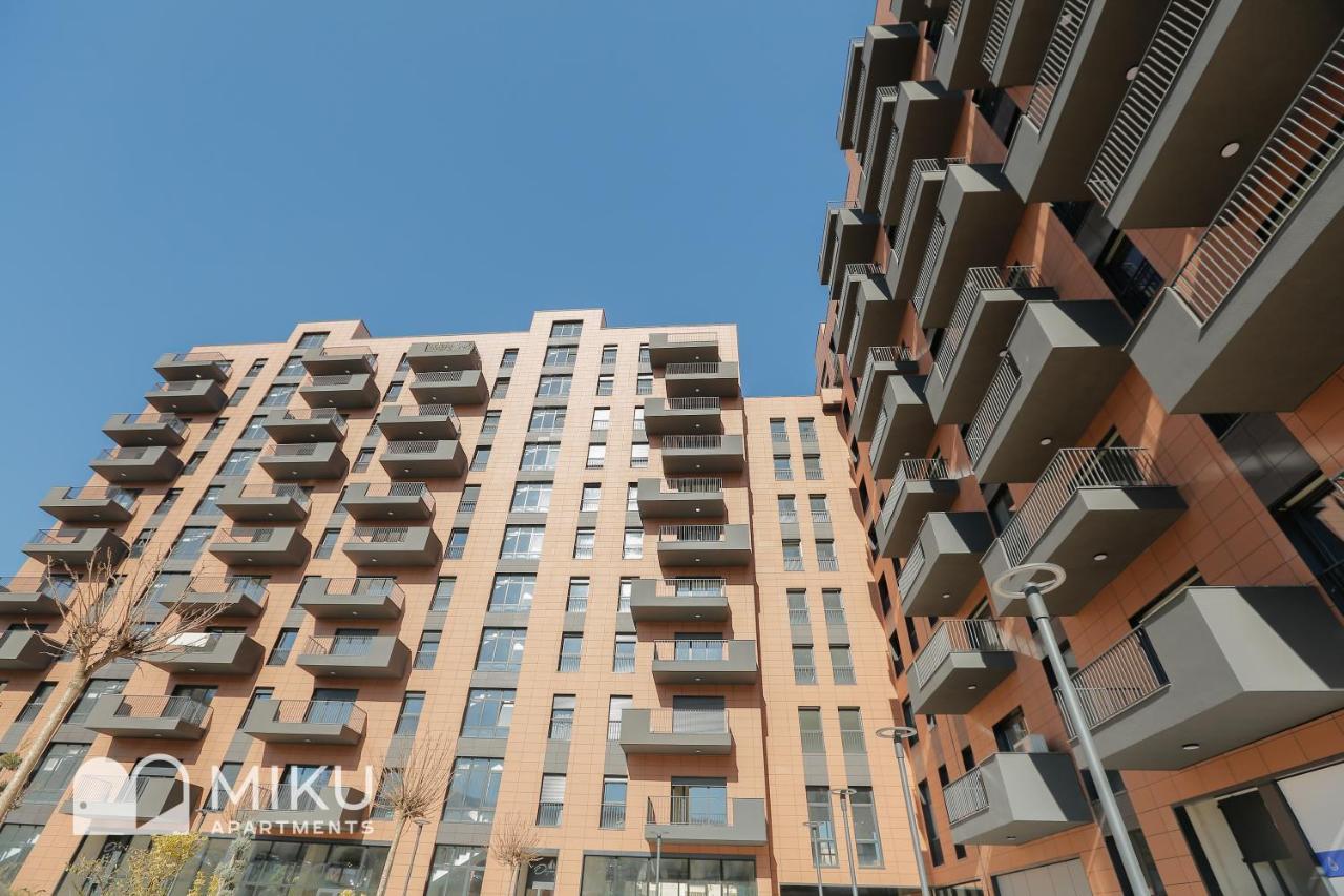 Miku Apartment - Bright 1 Bedroom Apartment At Olympic Residence Tirana Exterior foto