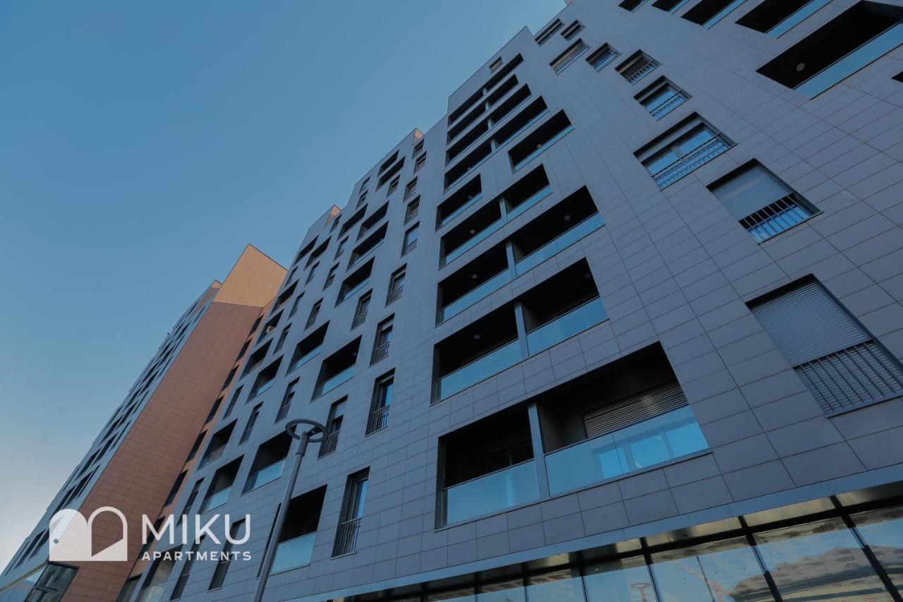 Miku Apartment - Bright 1 Bedroom Apartment At Olympic Residence Tirana Exterior foto